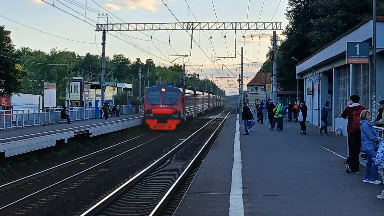 В ФНПР разъяснили, как действовать сотруднику при проблемах с транспортом